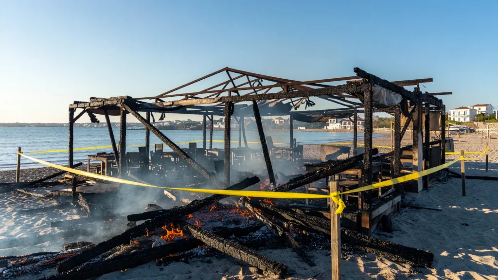 Sausset-les-Pins : le restaurant Le Zanzibar détruit par un incendie