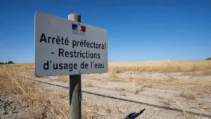 Sécheresse dans le Lot : restrictions d&rsquo;eau renforcées face à la canicule