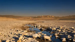 Sécheresse dans les Alpes-Maritimes : restrictions d&rsquo;eau dans 30 communes