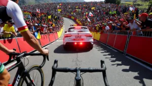 Tour de France 2026 : Einer Rubio abandonne après avoir percuté une voiture suiveuse