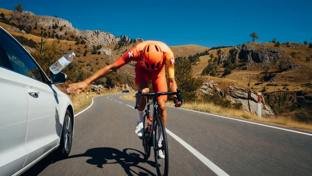 Tour de France 2026 : Johannessen sanctionné pour ravitaillement interdit sous 37°C