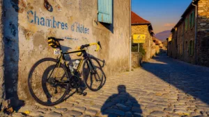 Tour de France 2026 : Kelland O&rsquo;Brien éliminé hors délais à Foix