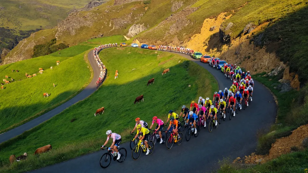 Tour de France 2026 : le jeu de pronostics se ferme à midi avant l'étape reine d'Aurillac au Lioran