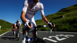 Tour de France 2026 : Paul Seixas perd le maillot blanc au profit d&rsquo;Isaac Del Toro