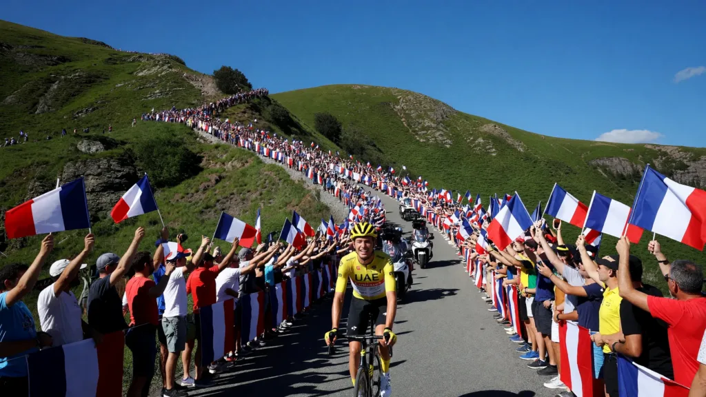 Tour de France 2026 : Pogačar s'impose au Lioran et creuse l'écart