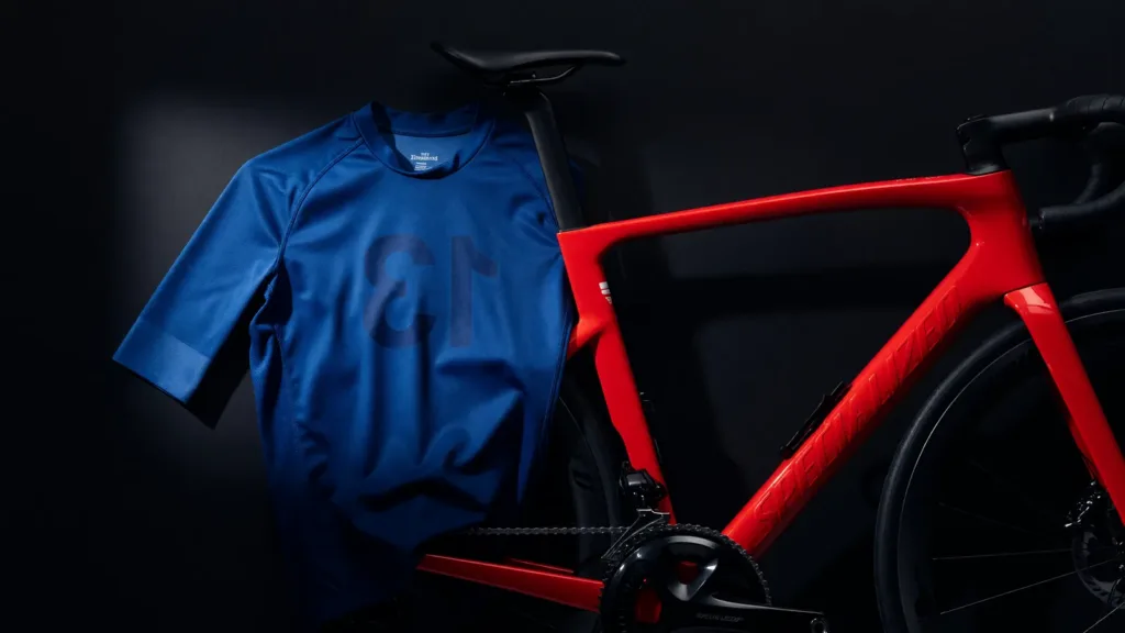 Tour de France 2026 : Red Bull-Bora-Hansgrohe dévoile un maillot porte-bonheur