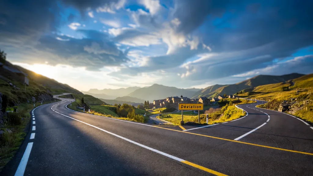 Tour de France 2026 : restrictions de circulation détaillées dans 12 communes des Pyrénées-Orientales le 6 juillet