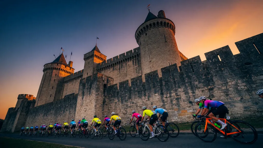 Tour de France : depart tendu a Carcassonne, ville dirigee par le RN