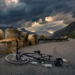 Tour de France : Molenaar abandonne après chute et commotion