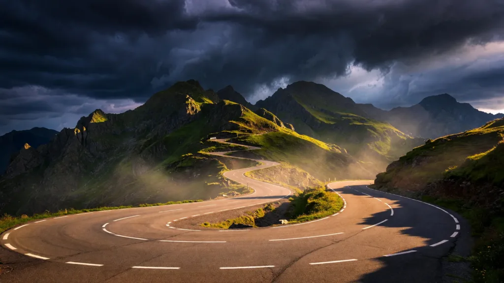 Tour de France : orages et chaleur menacent la 6e étape pyrénéenne