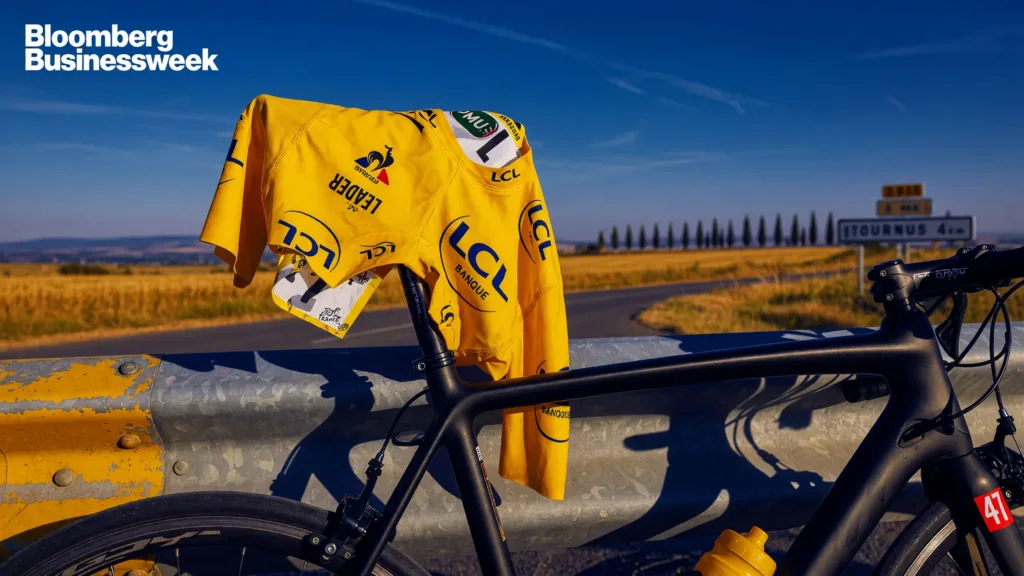 Tour de France : Træen garde le jaune, Kooij s'impose à Pau