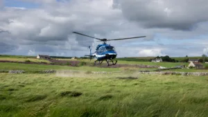 Vannes : entraînement à l'hélitreuillage pour les gendarmes du PSIG