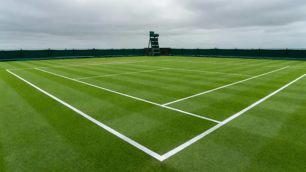 Wimbledon 2026 : Arthur Rinderknech file au troisième tour après une victoire maîtrisée