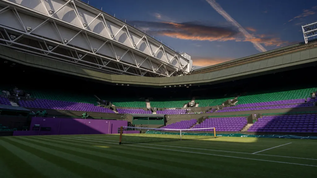 Wimbledon 2026 : sans Alcaraz, Sinner file vers la finale